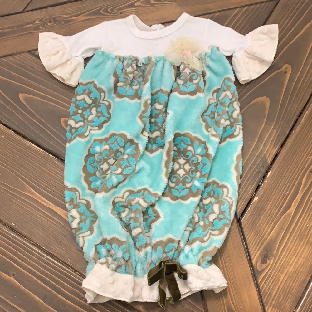 Haute baby gown